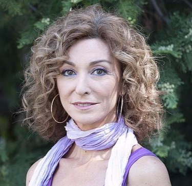 Yolanda Flores- Presentadora Yolanda Flores- Presentadora