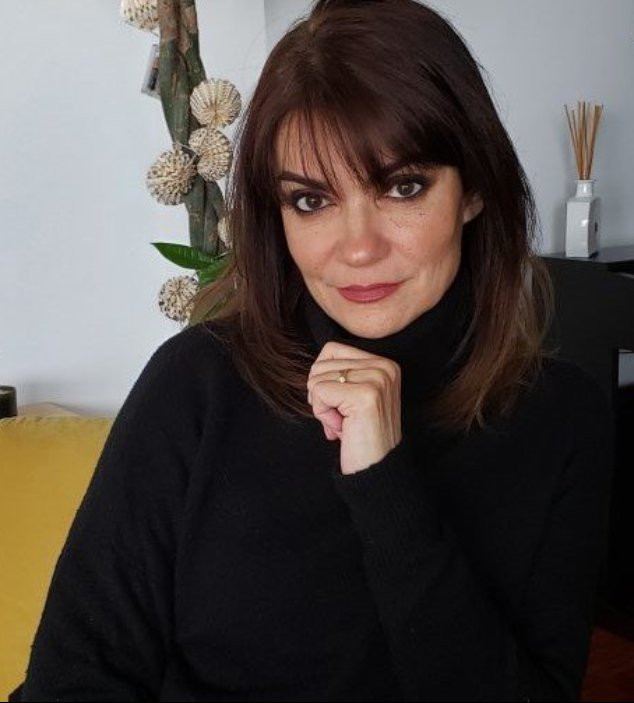 Verónica E. Llaca y los libros que son fuertes revelaciones