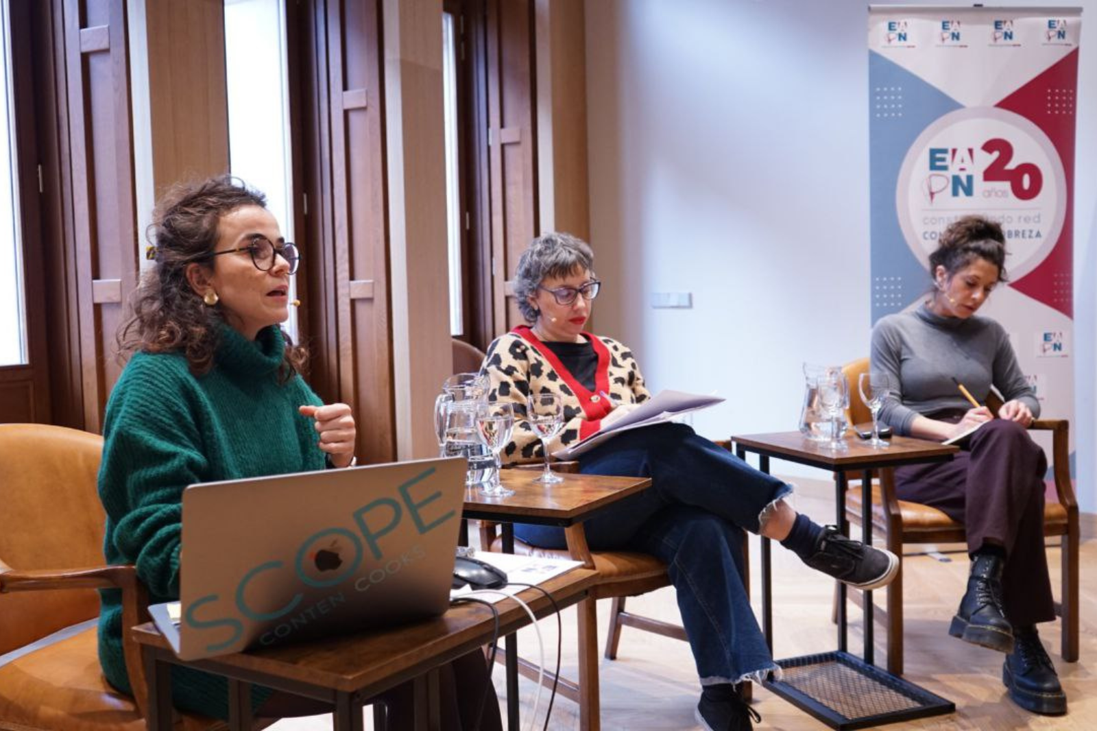 Investigación sobre Feminización de la Pobreza