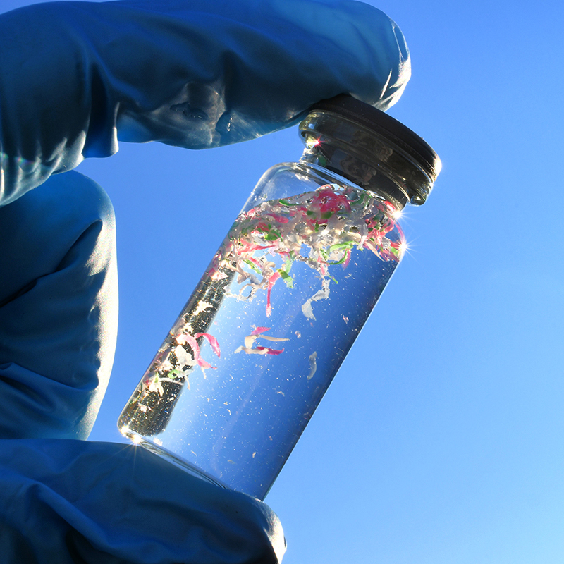Inteligencia Artificial contra los microplásticos en aguas y lodos residuales