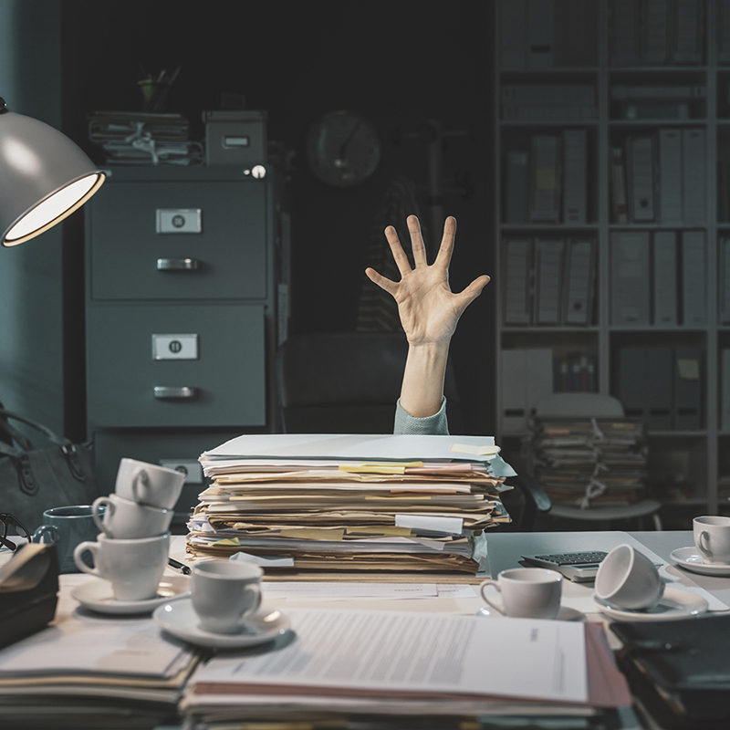La calidad del empleo influye sobre la salud a través de la motivación y la inseguridad laboral