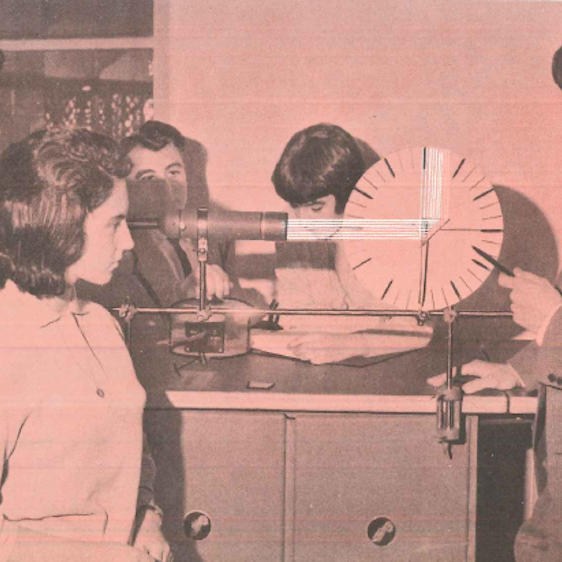 La UV presenta una exposición sobre el papel del aula de ciencias en la Transición democrática
