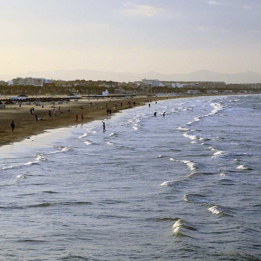 El calentamiento global y las olas de calor debilitan las brisas marinas en el Mediterráneo